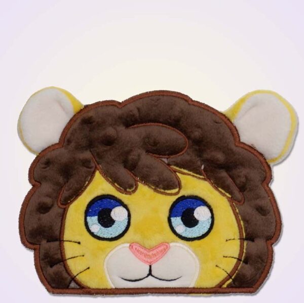 Lion boy peeker ith machine embroidery design