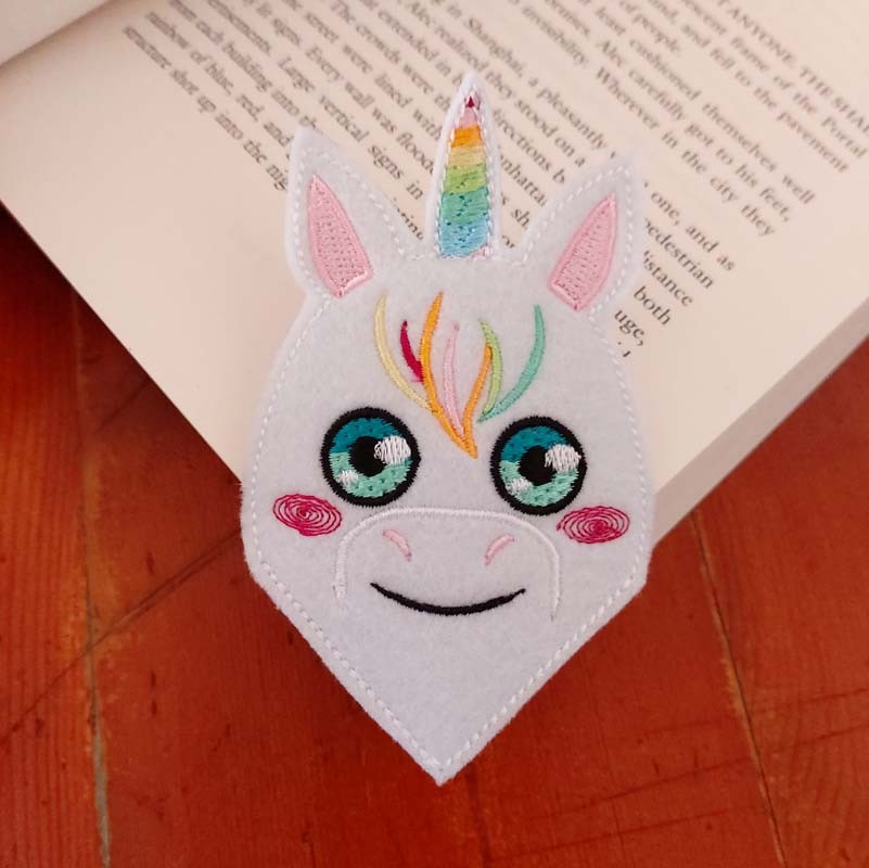 Unicorn corner bookmark ith machine embroidery pattern project
